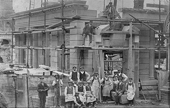 rebuilding the lamb inn 1900