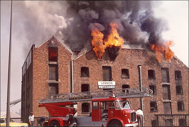 fire at griffiths mill 1975
