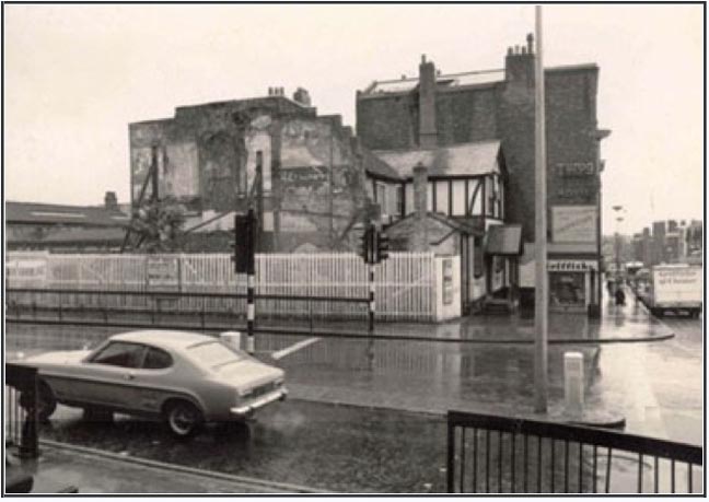 red lion 1972