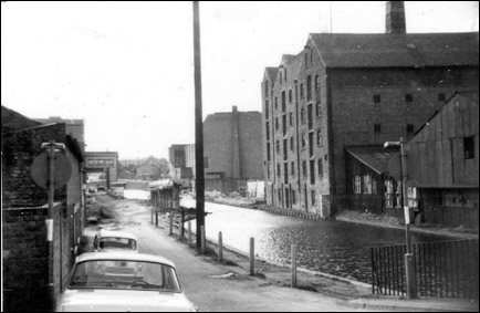 mill hotel and canal