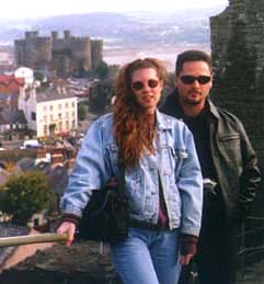 photo of Kama and Eric on Conwy's walls