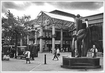 forum entrance