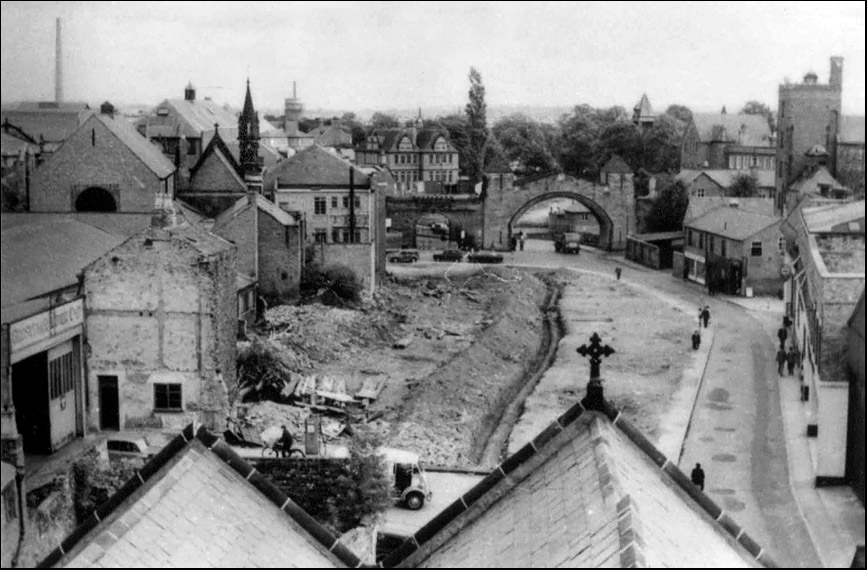 pepper street and the lion brewery